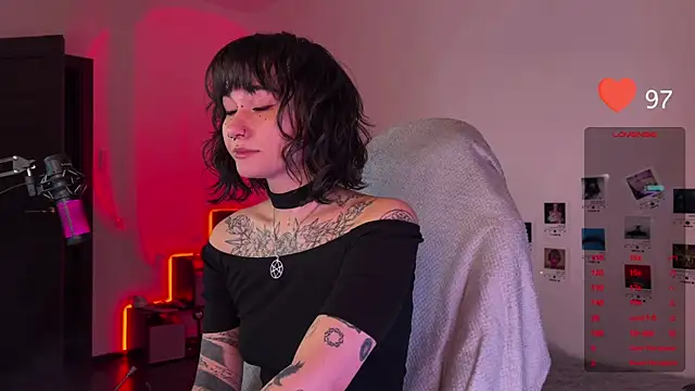 deadlysweet online show from 01/12/25, 11:47