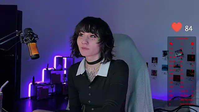 deadlysweet online show from 02/12/25, 04:54