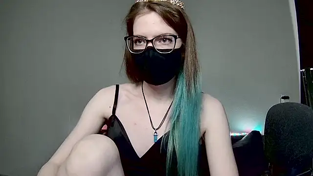 Snapshot of amber_candyfloss chatting on 03/04/25, 04:27 amber candyfloss online show from 03/04/25, 04:27