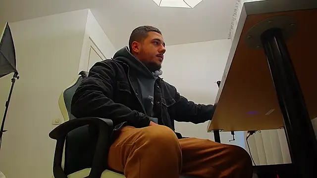 JoshKnights online show from 10/07/25, 04:42