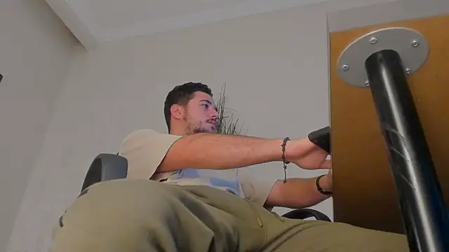 JoshKnights online show from 11/04/25, 06:23