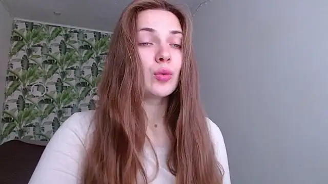 Olivia shine online show from 10/22/25, 04:13