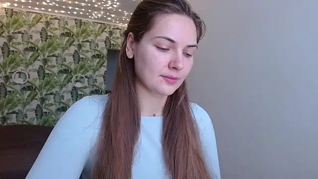 Olivia shine online show from 10/24/25, 04:20