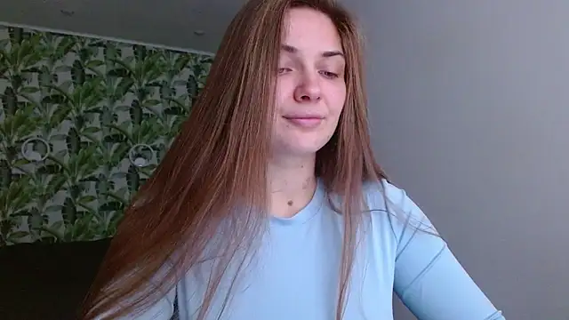 Olivia shine online show from 10/31/25, 05:19