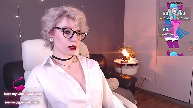 Snapshot of _Moonlight_t chatting on 02/13/25, 05:26 Moonlight t online show from 02/13/25, 05:26