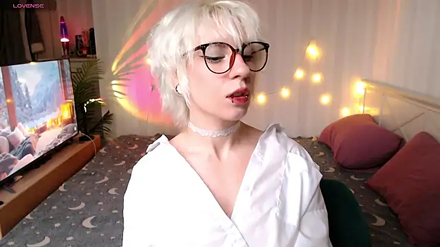 Snapshot of _Moonlight_t chatting on 12/05/25, 09:18 Moonlight t online show from 12/05/25, 09:18