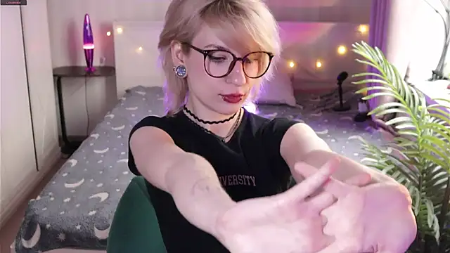  Moonlight t online show from 04/03/26, 09:18