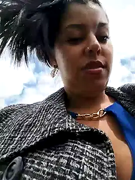 Emily Wane online show from 12/17/24, 04:43