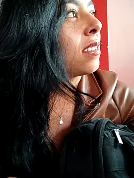 Emily Wane online show from 04/19/26, 05:01