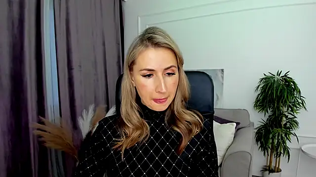 PassionGlow online show from 02/11/25, 04:01