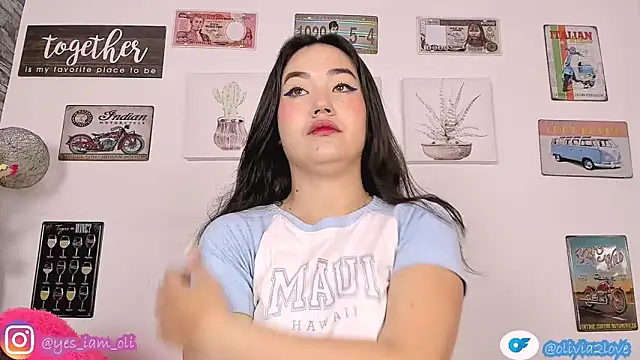 olivia22love online show from 11/05/25, 12:05