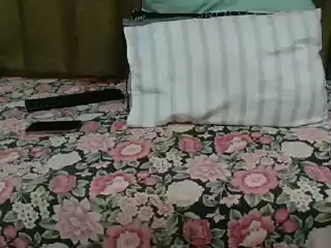 Snapshot of NaughtyFlower88 chatting on 12/10/24, 09:12 NaughtyFlower88 online show from 12/10/24, 09:12