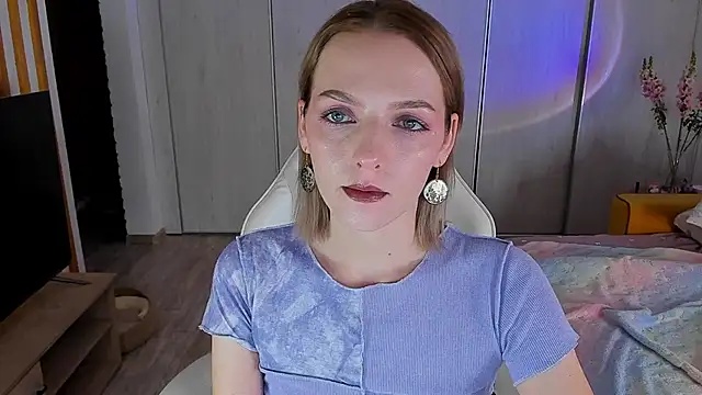 Snapshot of ice_pixie chatting on 03/10/25, 04:03 ice pixie online show from 03/10/25, 04:03