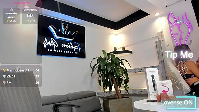 AnaRuiz online show from 09/17/25, 11:50