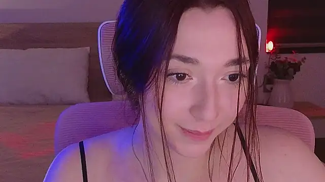 YasmineWest online show from 04/24/26, 03:14