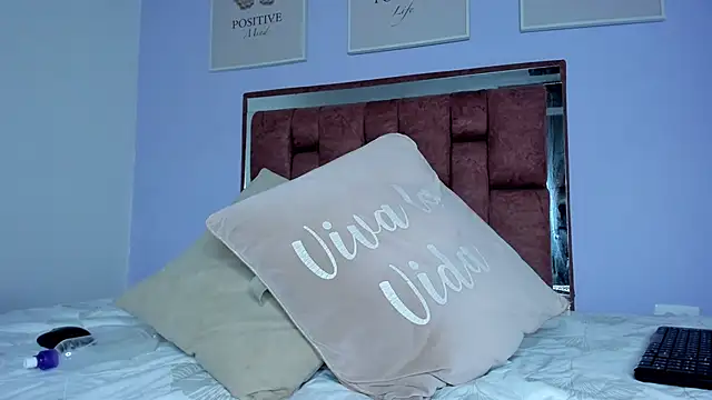 Snapshot of amysc chatting on 01/23/25, 03:26 amysc online show from 01/23/25, 03:26