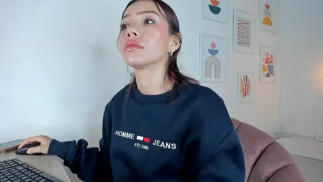 Snapshot of amysc chatting on 03/18/25, 01:53 amysc online show from 03/18/25, 01:53