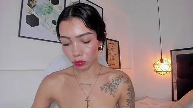 Snapshot of amysc chatting on 10/10/25, 01:43 amysc online show from 10/10/25, 01:43