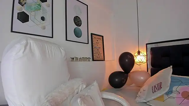 Snapshot of amysc chatting on 10/30/25, 01:34 amysc online show from 10/30/25, 01:34