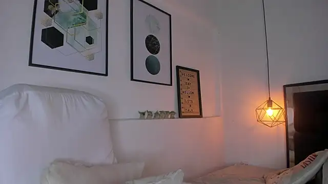 Snapshot of amysc chatting on 11/28/25, 01:47 amysc online show from 11/28/25, 01:47