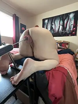 fatfabulous1981 online show from 04/17/26, 10:13