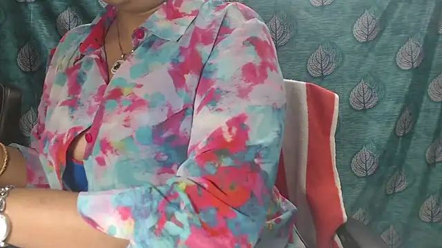 Sophia your online show from 03/01/25, 03:38