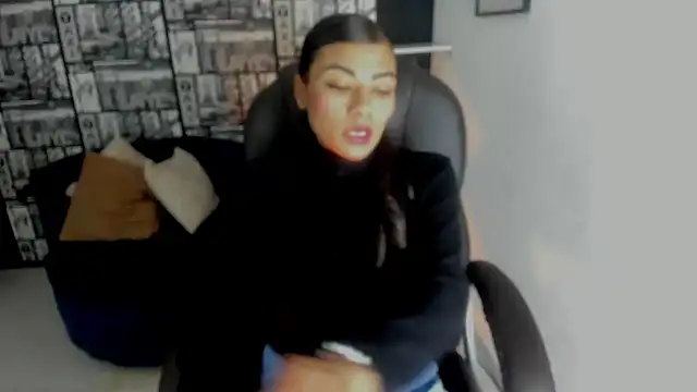 Lilithsabeth online show from 02/12/25, 02:56