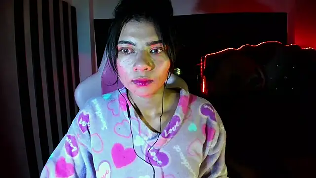 Snapshot of Lilithsabeth chatting on 06/17/26, 03:57 Lilithsabeth online show from 06/17/26, 03:57