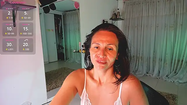 Snapshot of lollita_23_ chatting on 02/10/25, 07:17 lollita 23 online show from 02/10/25, 07:17