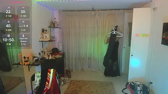 Snapshot of lollita_23_ chatting on 02/14/25, 07:44 lollita 23 online show from 02/14/25, 07:44