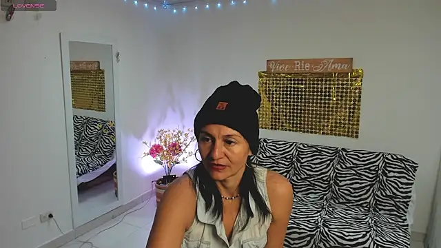 Snapshot of lollita_23_ chatting on 03/06/25, 03:24 lollita 23 online show from 03/06/25, 03:24