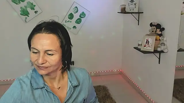 Snapshot of lollita_23_ chatting on 09/12/25, 09:04 lollita 23 online show from 09/12/25, 09:04