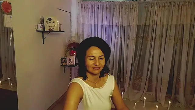 Snapshot of lollita_23_ chatting on 10/18/25, 08:42 lollita 23 online show from 10/18/25, 08:42