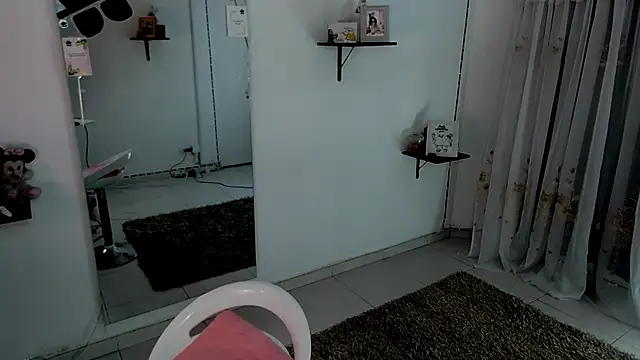 Snapshot of lollita_23_ chatting on 12/01/25, 07:52 lollita 23 online show from 12/01/25, 07:52