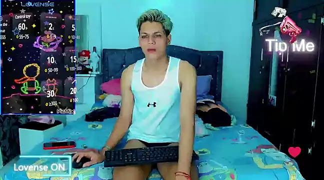 Liamscott  online show from 02/20/25, 07:23