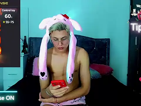 Liamscott  online show from 02/25/25, 04:14