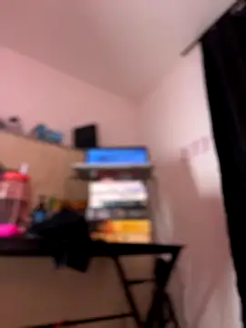 Snapshot of JulianaCastillo chatting on 12/03/25, 09:29 JulianaCastillo online show from 12/03/25, 09:29