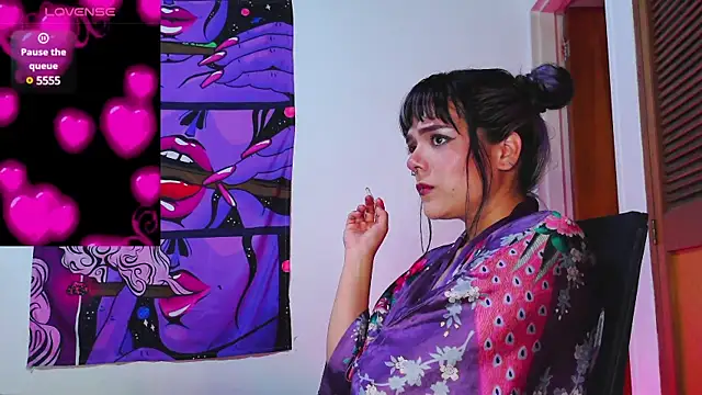 purple em69 online show from 12/05/24, 05:15