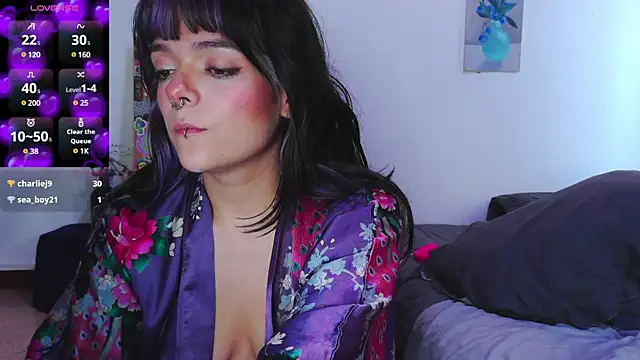 purple em69 online show from 12/14/24, 01:49