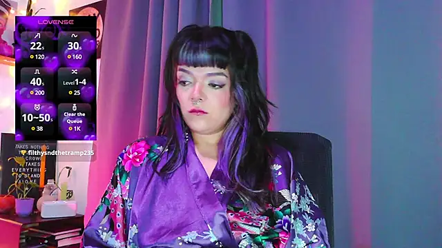 purple em69 online show from 01/26/25, 06:17