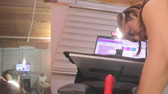 Destiny  Hall online show from 04/24/26, 04:04