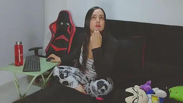 Noamartin  online show from 04/22/26, 02:25