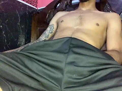 tanned boy online show from 03/06/26, 10:34