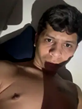 Snapshot of Joseantonio7 chatting on 12/04/25, 08:34 Joseantonio7 online show from 12/04/25, 08:34