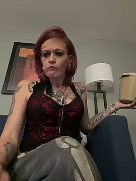 Snapshot of renegade_vyxxen chatting on 02/11/25, 08:48 renegade vyxxen online show from 02/11/25, 08:48