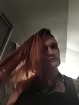 Snapshot of renegade_vyxxen chatting on 11/18/25, 03:01 renegade vyxxen online show from 11/18/25, 03:01