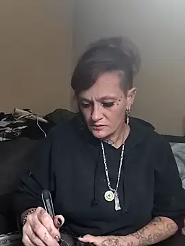 Snapshot of renegade_vyxxen chatting on 12/03/25, 09:07 renegade vyxxen online show from 12/03/25, 09:07