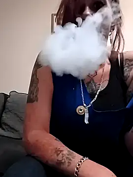 Snapshot of renegade_vyxxen chatting on 12/05/25, 07:50 renegade vyxxen online show from 12/05/25, 07:50