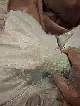 Snapshot of Lion323221 chatting on 02/18/26, 01:01 Lion323221 online show from 02/18/26, 01:01