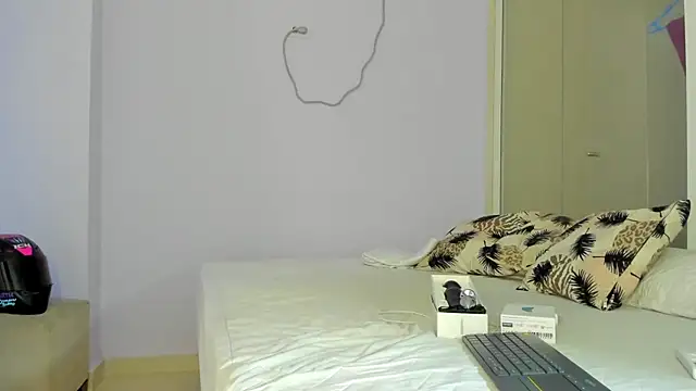 Mari Mendoza online show from 12/12/24, 09:04